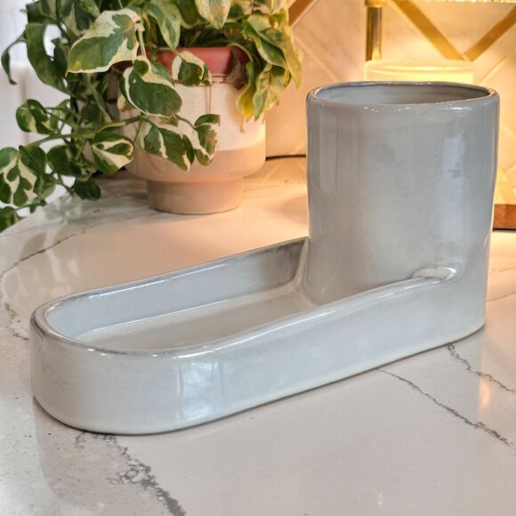 Hearth & Hand Ceramic sink caddy kitchen or bathroom sink organizer - Picture 6 of 6